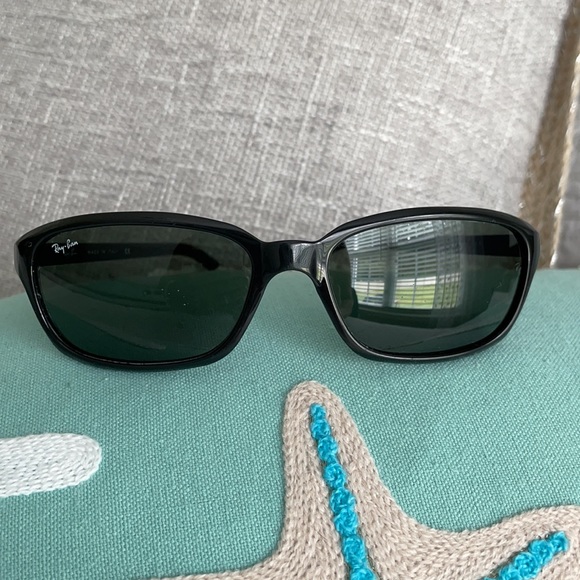 Vintage RAY-BAN Black Predator Sunglasses RB 4001 - Picture 2 of 9